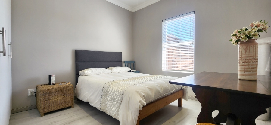 To Let 3 Bedroom Property for Rent in Agulhas Western Cape